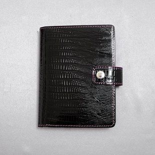 Классическая визитница Karra из натуральной кожи k10042.532.01/74